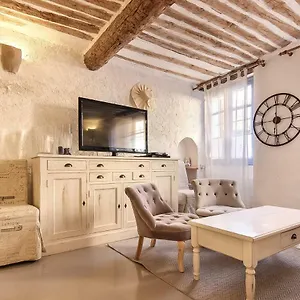 Bijou In Safranier - Old Town , Antibes Francia