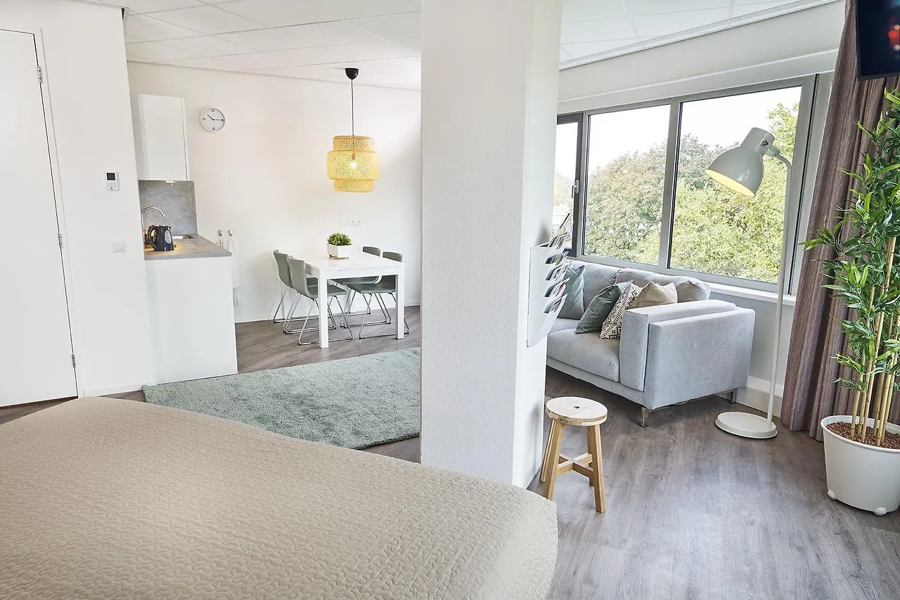 Amrath Apart-Hotel Schiphol Badhoevedorp 3*,