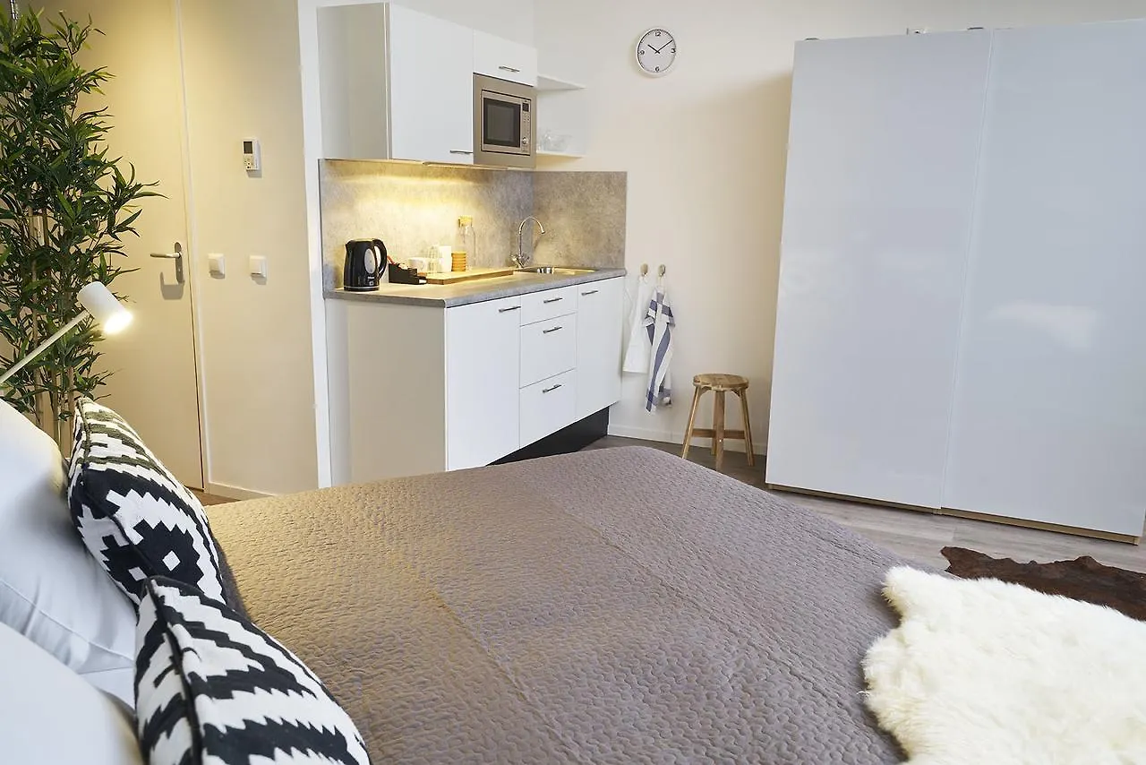Amrath Apart-Hotel Schiphol Badhoevedorp 3*,